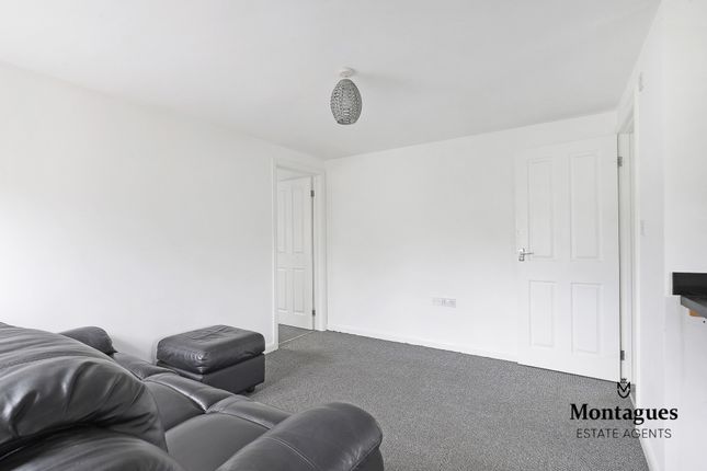 15D, Thornhill, Epping photo 4