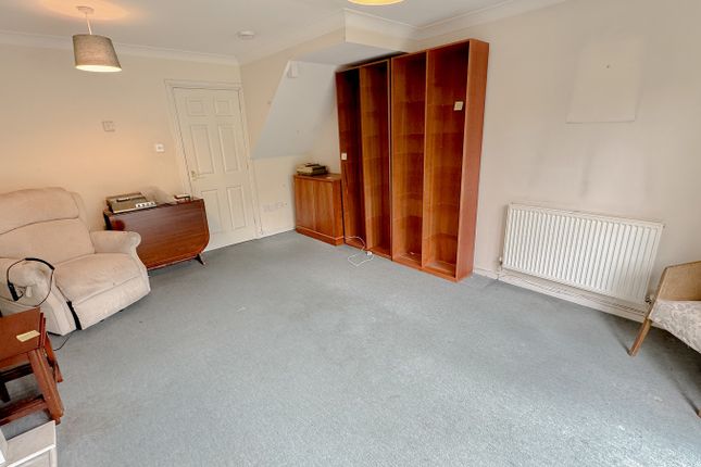 Terraced house for sale in Scawen Close, Carshalton, Surrey.