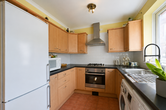 35, Wollaston Road, Peterborough photo 2