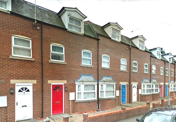 2 bed town house to rent in Hartley Street, Boston PE21
