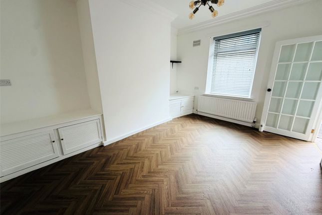 18, John Street, Stanley photo 3