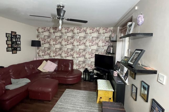 34, Highland Park, Cullompton photo 5