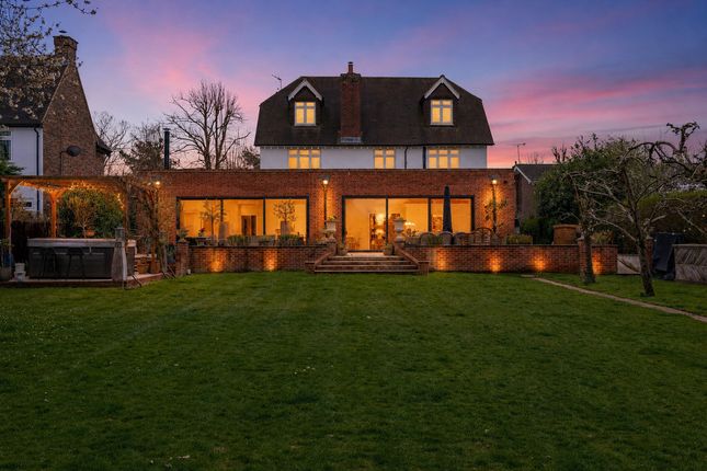 143, Westhall Road, Warlingham photo 4