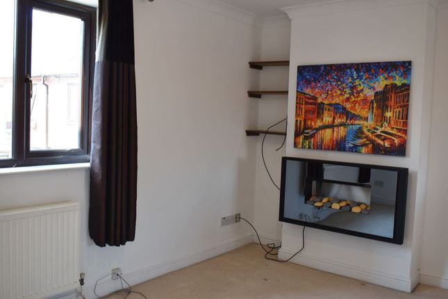 14, Tannery Wharf, Newark photo 4
