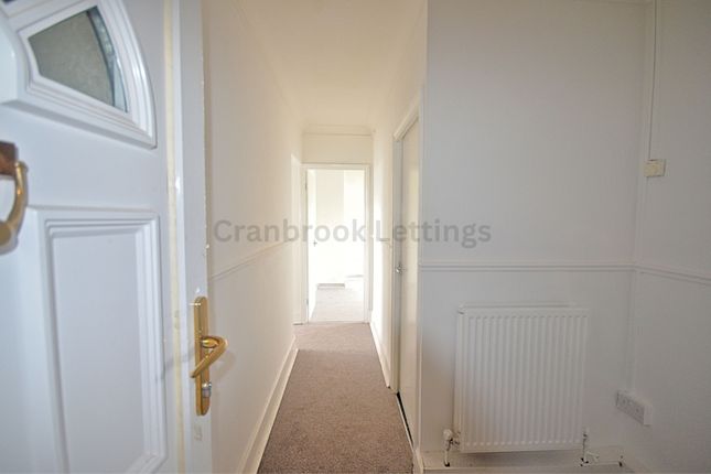 Flat 15, Ripon House, Romford photo 2