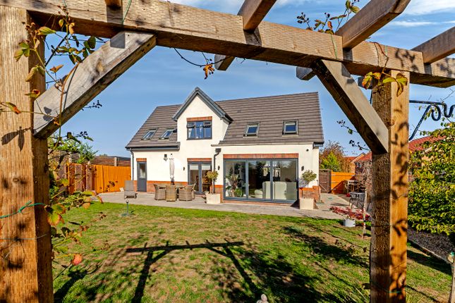 15, Maisie Gardens, Biggleswade photo 3