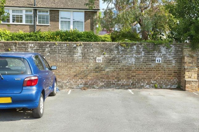 Wilbury Avenue, Hove photo 2