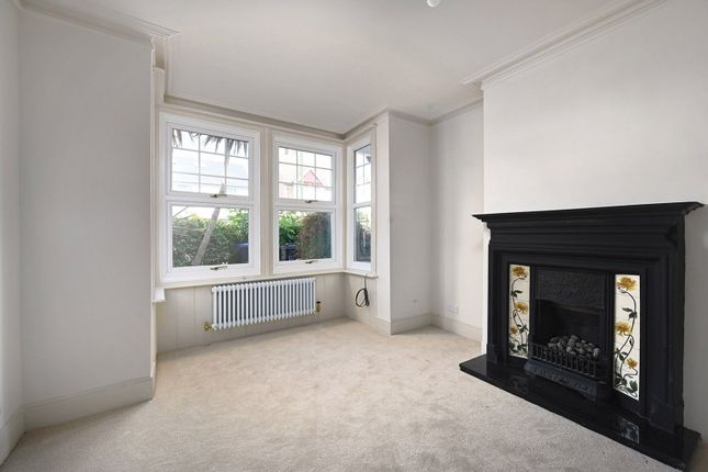 100, Gordon Road, West Sussex photo 3