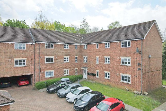 Thumbnail Flat for sale in Otterburn Crescent, Oakhill, Milton Keynes