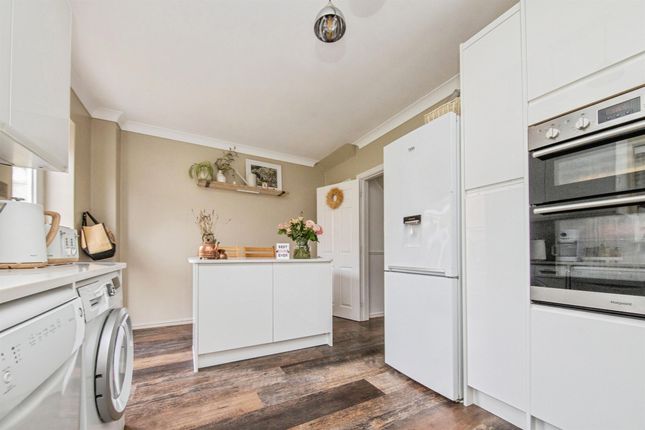 14, Maltings Park Road, Colchester photo 5