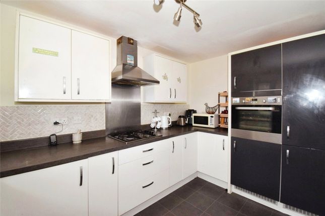 57, Garfield Park, Leicester photo 3