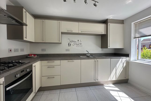 36, Hampton Road, Andover photo 4