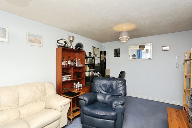Flat 9, Keswick Court, Cumberland Place, London photo 3
