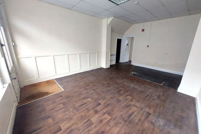 Studio to rent in Middle Street South, Driffield