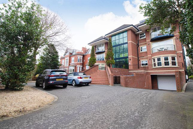 Flat for sale in Cambridge Road, Southport