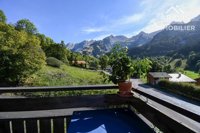 Apartment for sale in Rhône-Alpes, Haute-Savoie, La Clusaz