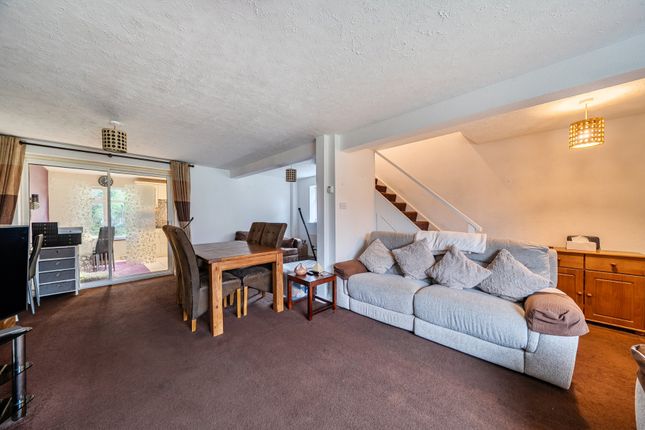 35, Godley Road, Surrey photo 5