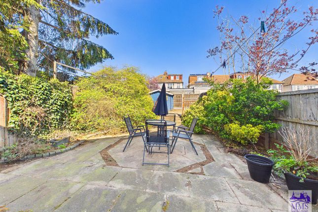 146, London Road, Greenhithe photo 4