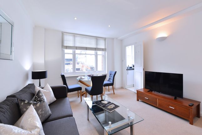 Duplex to rent in Hill Street, London