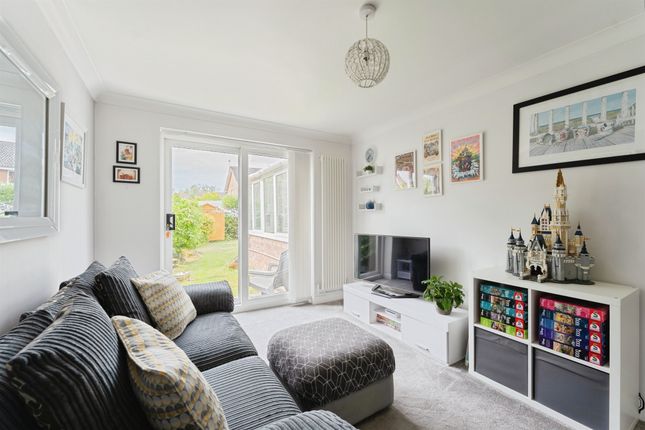 10, Hogarth Drive, Prenton photo 4
