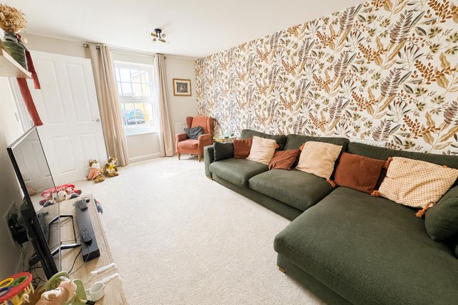 15, Condor Place, Newent photo 3