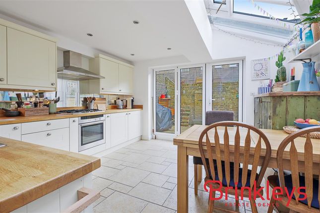 Terraced house for sale in Commondale, London