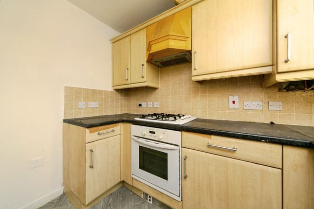 19, Beechwood Drive, Prenton photo 3