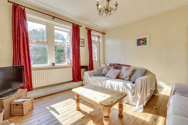 16, Gladstone Road, Leeds photo 3