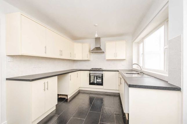 48, Manor Rise, Burntwood photo 4