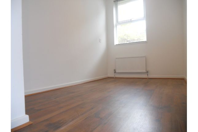 Flat to rent in Hope Close, Grove Park
