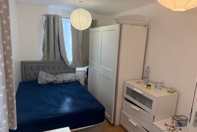 62, Kenilworth Road, Edgware photo 2