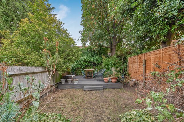 Flat B, 69, Kingswood Road, London photo 2