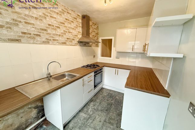 16, Milner Street, Rochdale photo 3