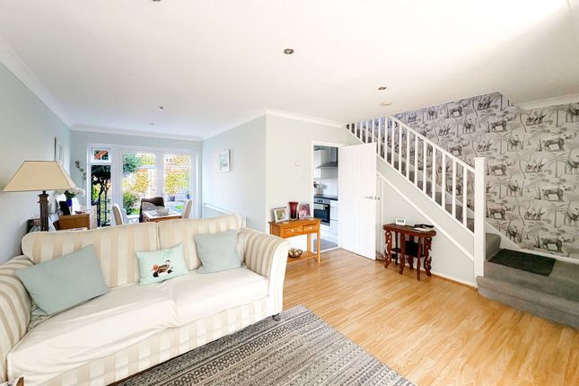 8, Fairlands, Littlehampton photo 4
