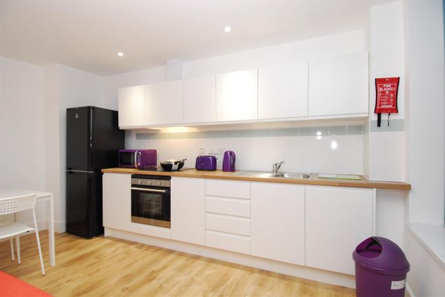 Flat to rent in St. Andrews Cross, Plymouth