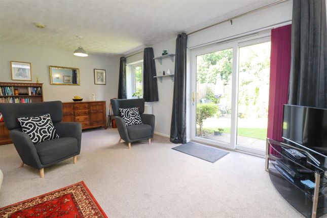 17, St. Davids Close, Odiham photo 4
