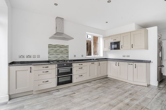 25, Salisbury Avenue, St Albans photo 4