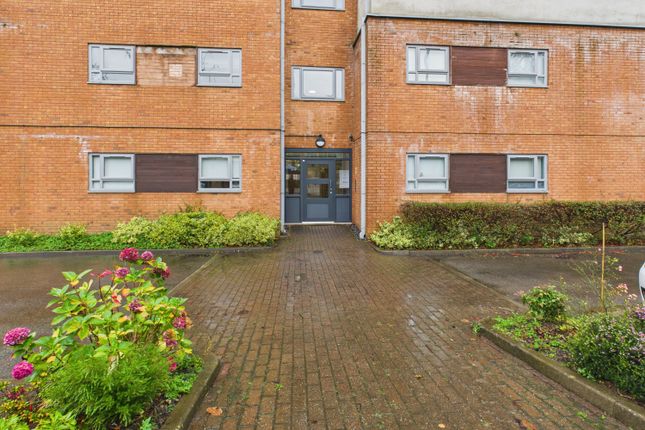 Cam03729G0-Pr0176-Still012