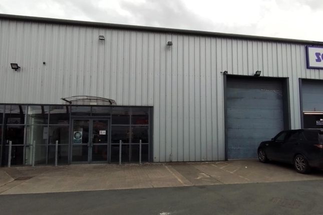Thumbnail Retail premises to let in Unit 4, Maes Y Clawdd, Maesbury Road Industrial Estate, Croesoswallt