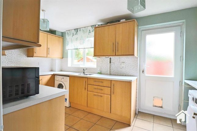 44, Christopher Drive, Leicester photo 4