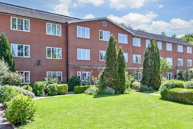 Lakeside Gardens, Chapel Road, Ashford photo 4