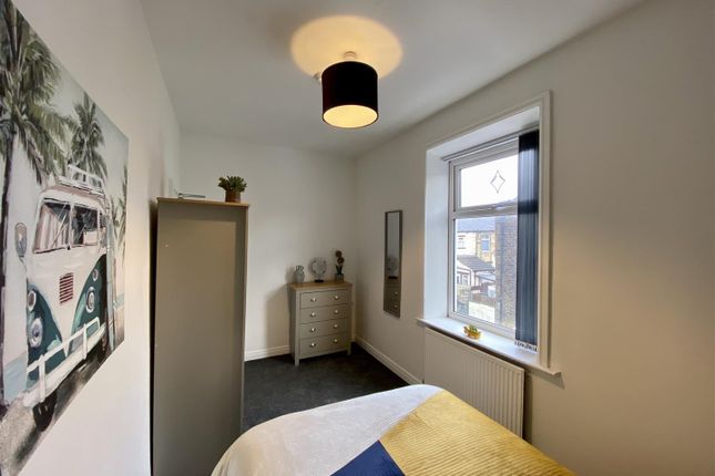 Room 3, 7, Ulster Street, Burnley photo 3