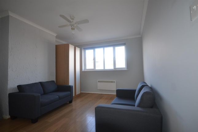 290B, Preston Road, Harrow photo 4