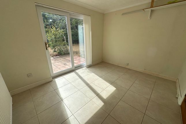 24 Lowry Way, Stowmarket photo 4