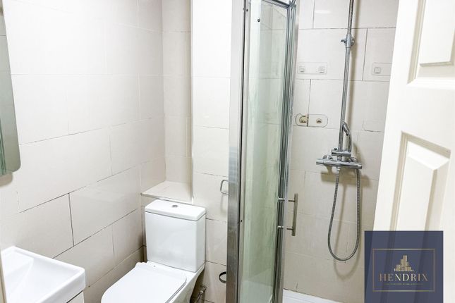 94A, Elgin Road, Ilford photo 3