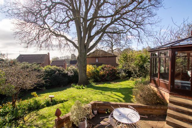 9 Foscote Rise, Banbury photo 2