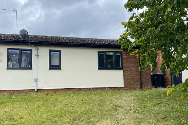 Thumbnail Bungalow for sale in Gloucester Avenue, Delapre, Northampton, Northamptonshire