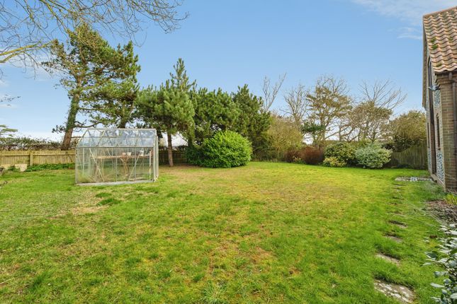 6, Starling Rise, Cromer photo 3