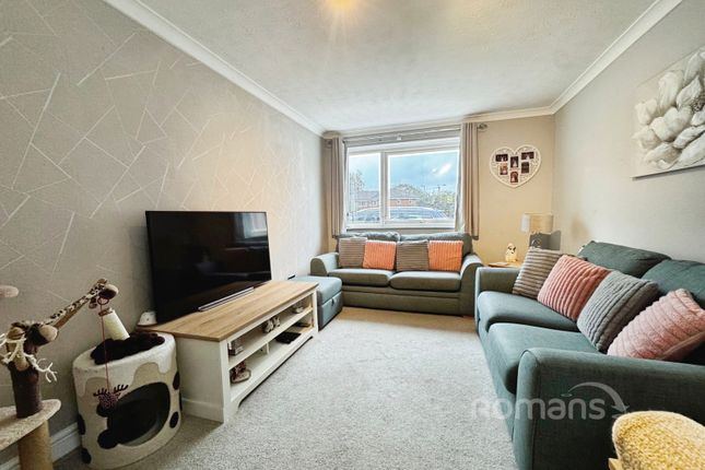 14, Brittain Court, Berkshire photo 2