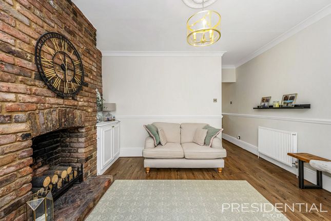 50 Eastbrook Road, Waltham Abbey photo 4